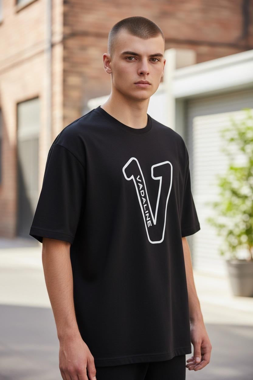 V Logo Black T-shirt